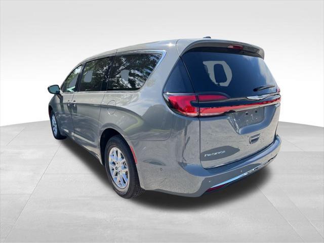 new 2024 Chrysler Pacifica car, priced at $41,190