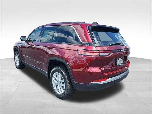 new 2025 Jeep Grand Cherokee car, priced at $38,702