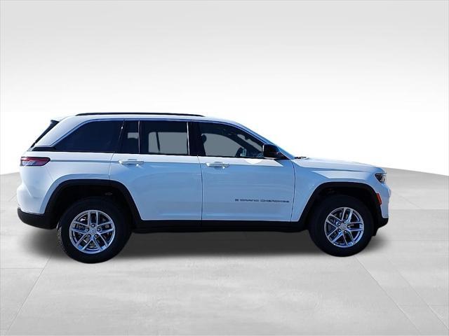 new 2025 Jeep Grand Cherokee car, priced at $37,080