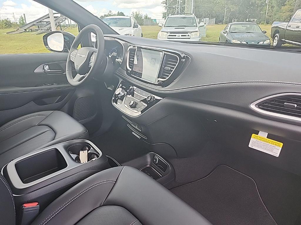 new 2026 Chrysler Pacifica car, priced at $41,219