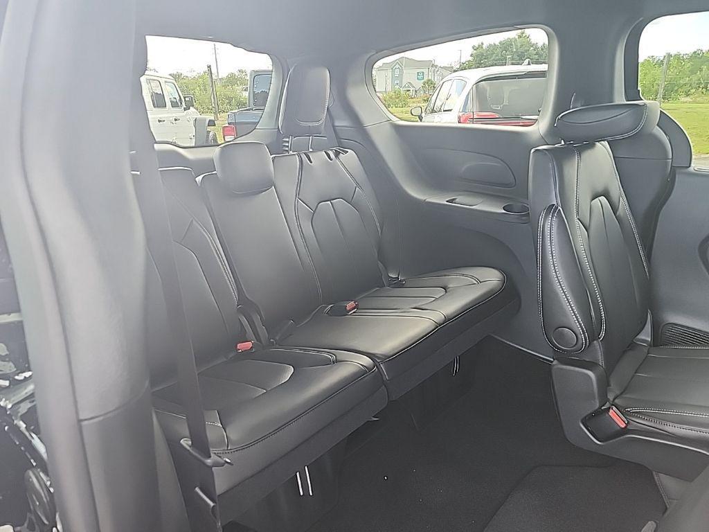 new 2026 Chrysler Pacifica car, priced at $41,219