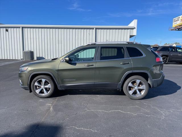 used 2019 Jeep Cherokee car, priced at $17,995