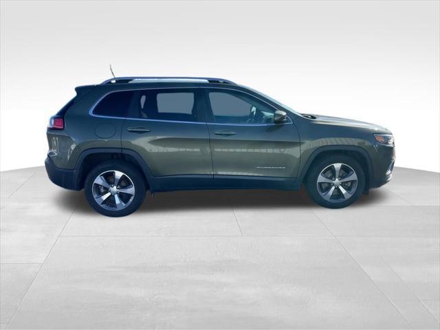 used 2019 Jeep Cherokee car, priced at $18,395