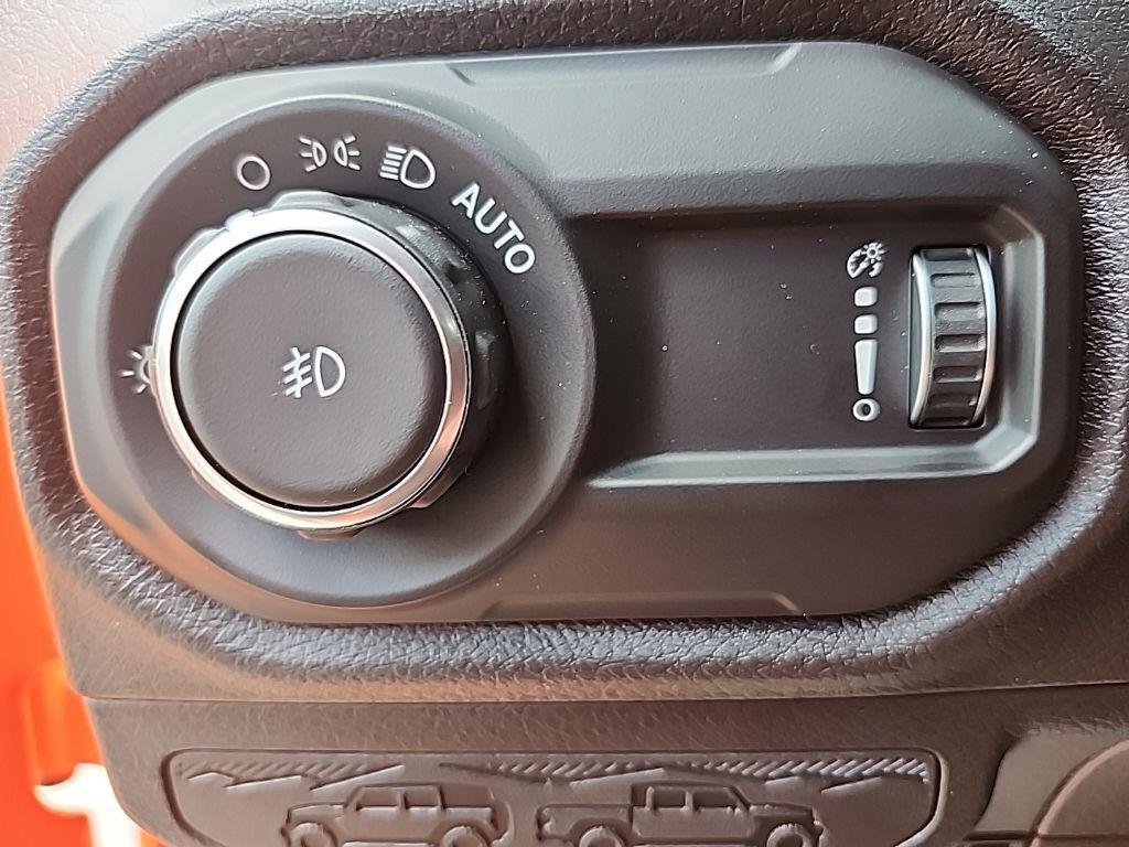 new 2025 Jeep Wrangler car, priced at $45,456