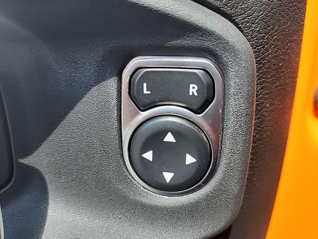 new 2025 Jeep Wrangler car, priced at $45,456