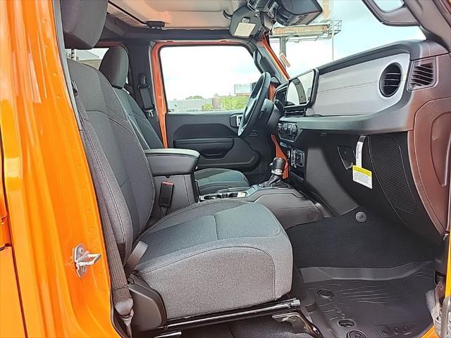 new 2025 Jeep Wrangler car, priced at $46,488