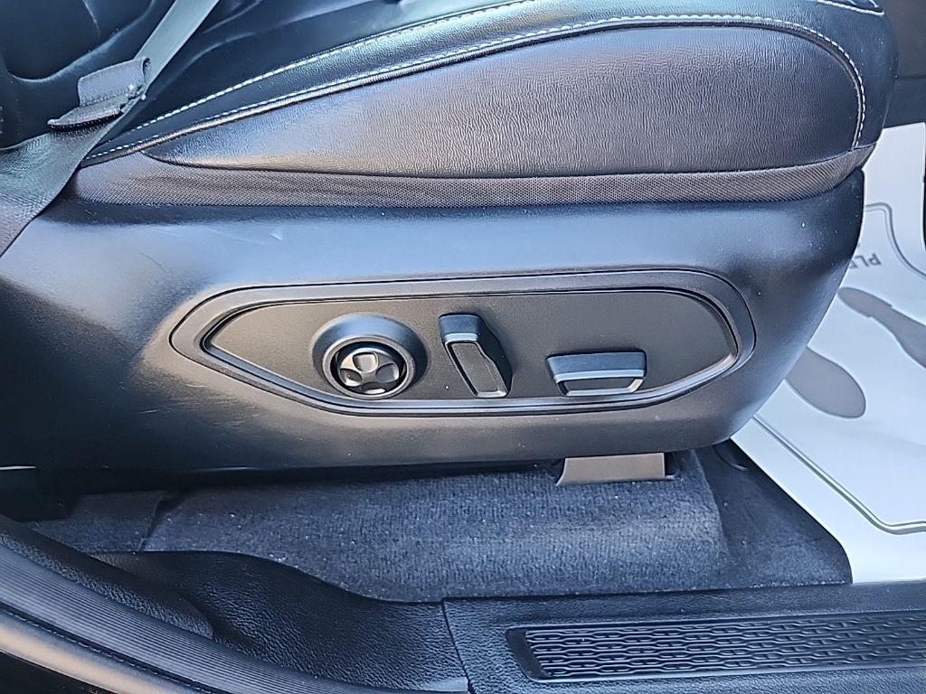 used 2022 Jeep Grand Cherokee L car, priced at $31,995