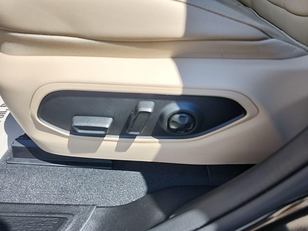 new 2025 Jeep Grand Cherokee car, priced at $46,880