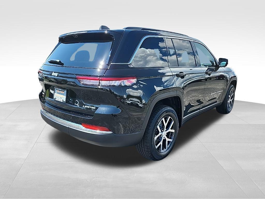 new 2025 Jeep Grand Cherokee car, priced at $46,880