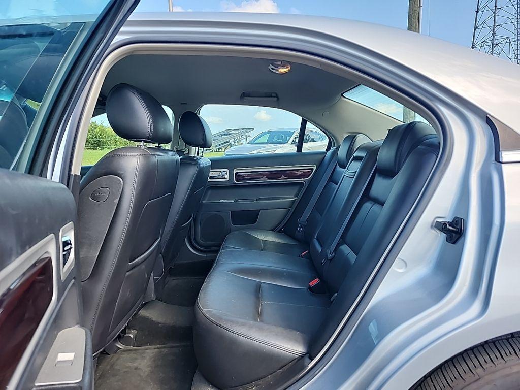 used 2006 Lincoln Zephyr car, priced at $6,995