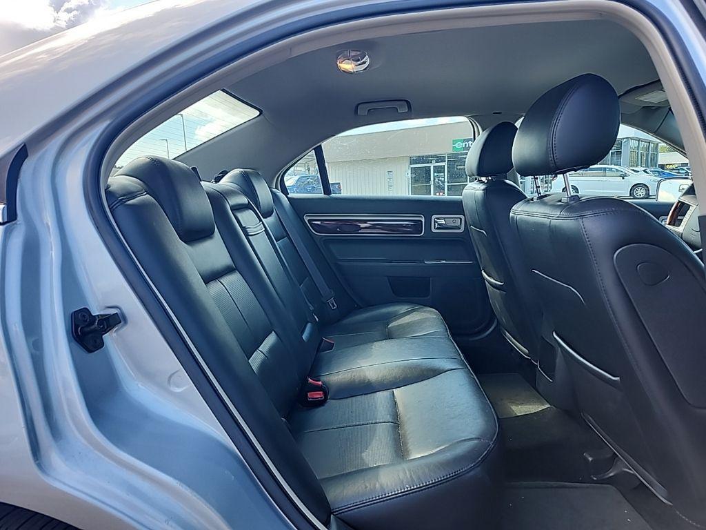 used 2006 Lincoln Zephyr car, priced at $6,995