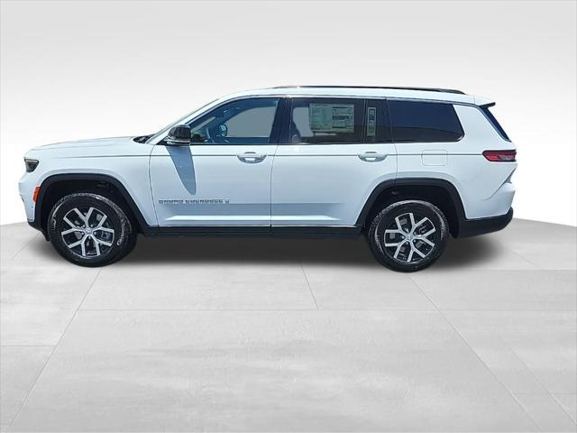 new 2025 Jeep Grand Cherokee car, priced at $48,043