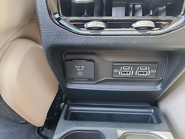 new 2025 Jeep Grand Cherokee car, priced at $48,043