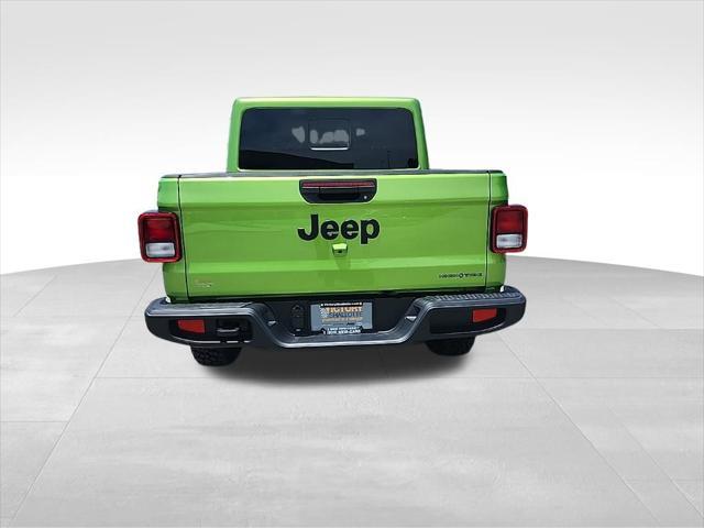 new 2025 Jeep Gladiator car, priced at $45,208