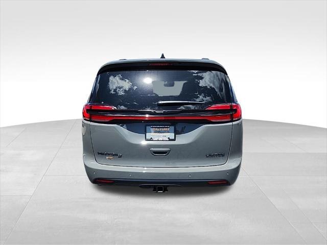 new 2025 Chrysler Pacifica car, priced at $50,634