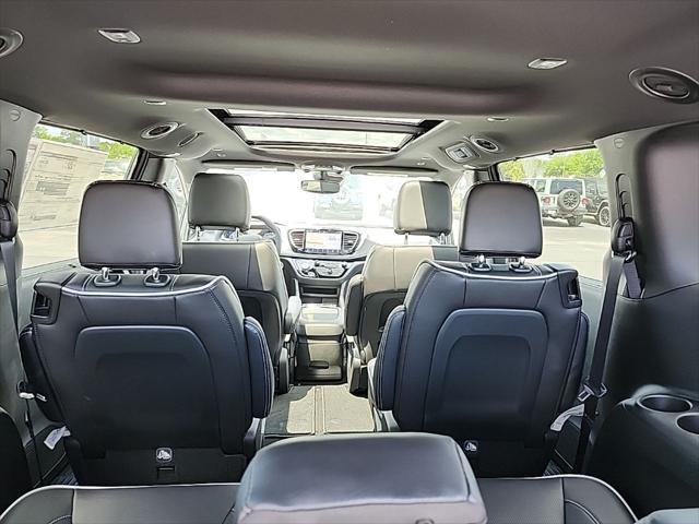new 2025 Chrysler Pacifica car, priced at $50,634