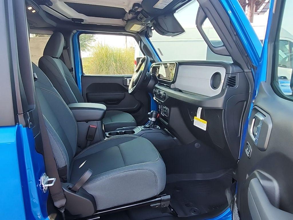 new 2026 Jeep Wrangler car, priced at $45,365