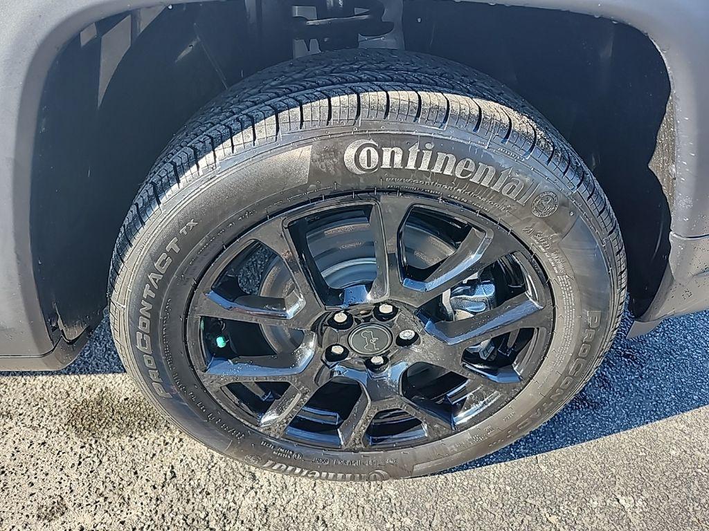 new 2026 Jeep Compass car, priced at $29,985