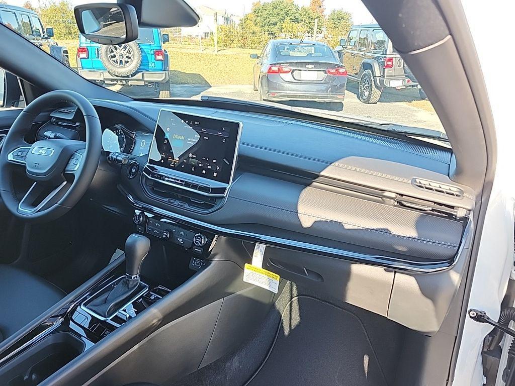 new 2026 Jeep Compass car, priced at $29,985