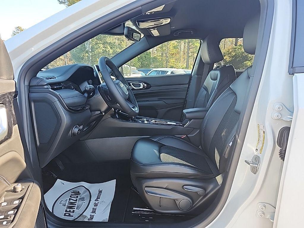 new 2026 Jeep Compass car, priced at $29,985