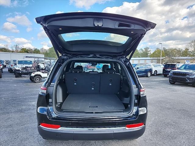 new 2025 Jeep Grand Cherokee car, priced at $48,290