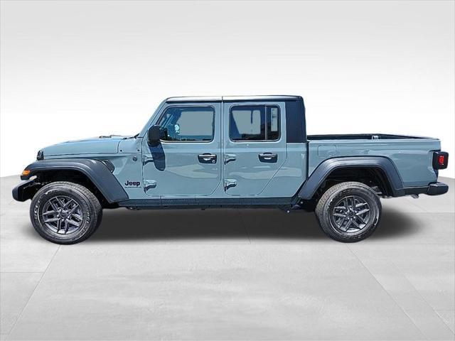 new 2025 Jeep Gladiator car, priced at $45,201