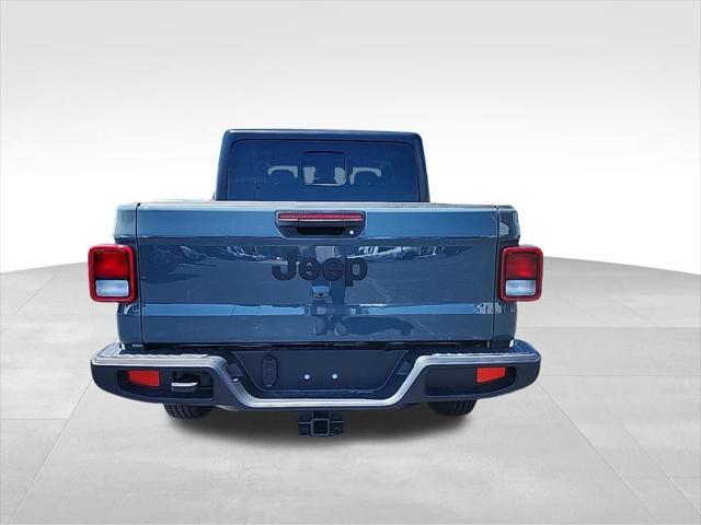 new 2025 Jeep Gladiator car, priced at $45,201