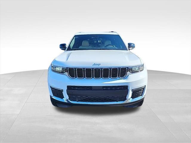 new 2025 Jeep Grand Cherokee car, priced at $52,735