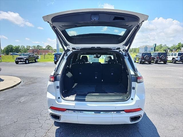 used 2023 Jeep Grand Cherokee car, priced at $39,495