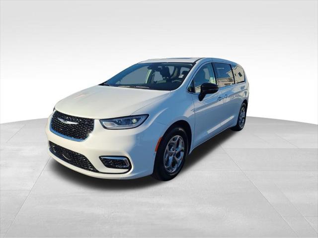 new 2024 Chrysler Pacifica car, priced at $44,500