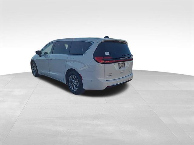 new 2024 Chrysler Pacifica car, priced at $44,500