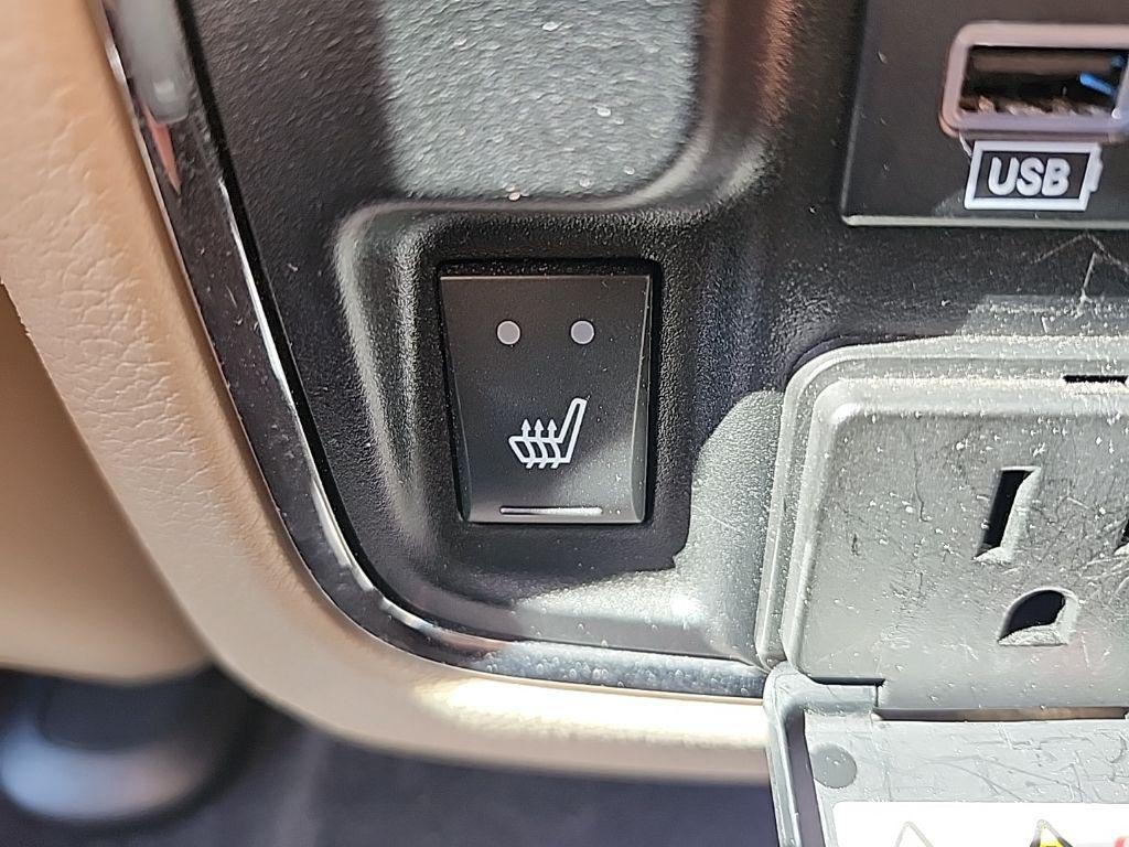 used 2018 Jeep Grand Cherokee car, priced at $15,995