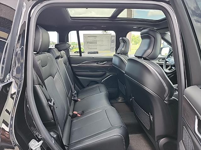 new 2025 Jeep Grand Cherokee car, priced at $61,541