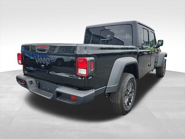 new 2025 Jeep Gladiator car, priced at $42,184