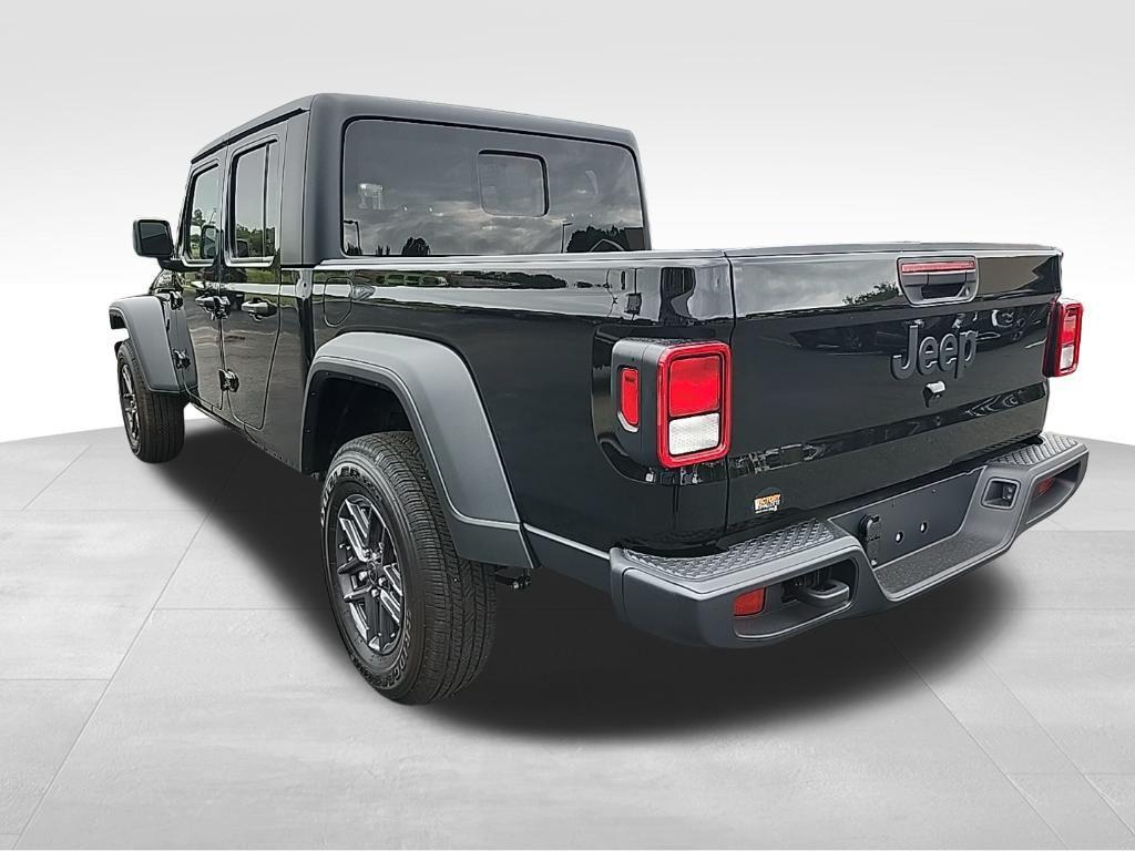 new 2025 Jeep Gladiator car, priced at $42,607