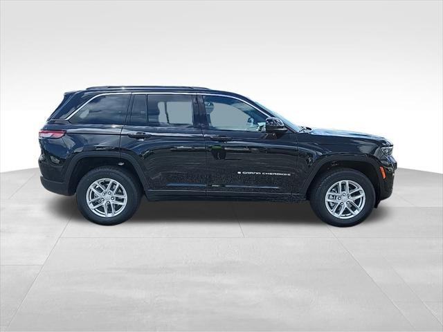 new 2025 Jeep Grand Cherokee car, priced at $41,415