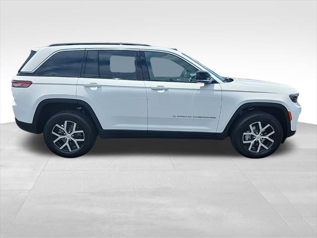 new 2025 Jeep Grand Cherokee car, priced at $37,968
