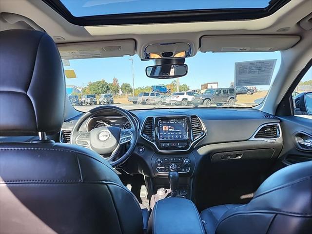 used 2019 Jeep Cherokee car, priced at $15,495