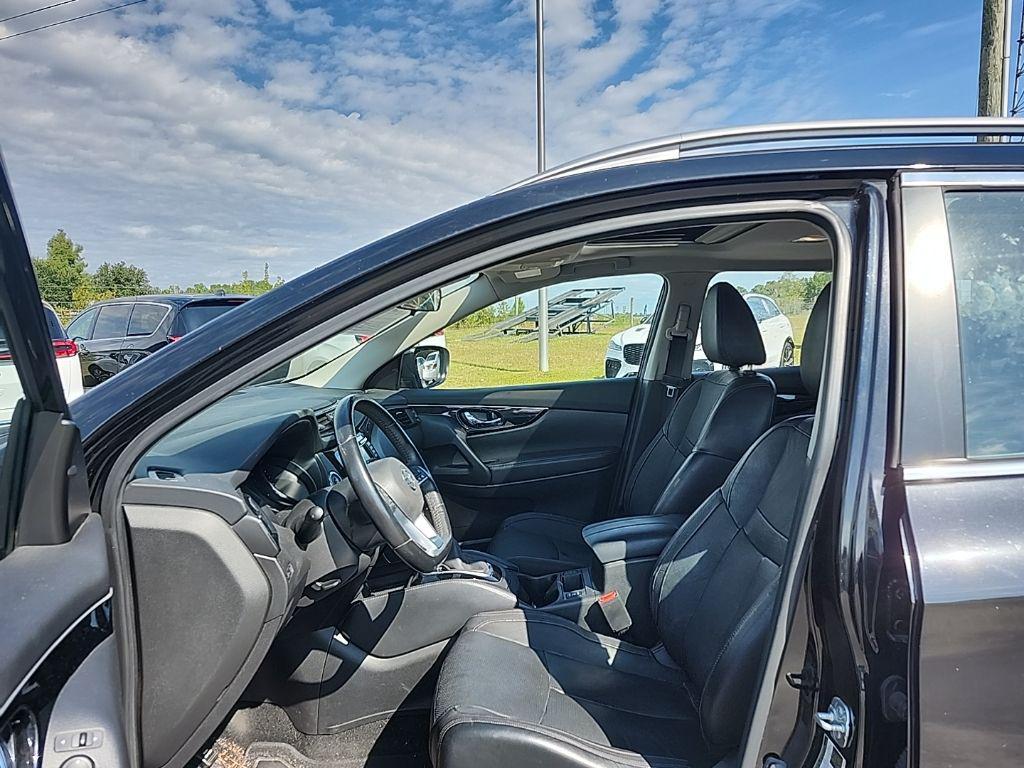 used 2018 Nissan Rogue Sport car, priced at $15,395