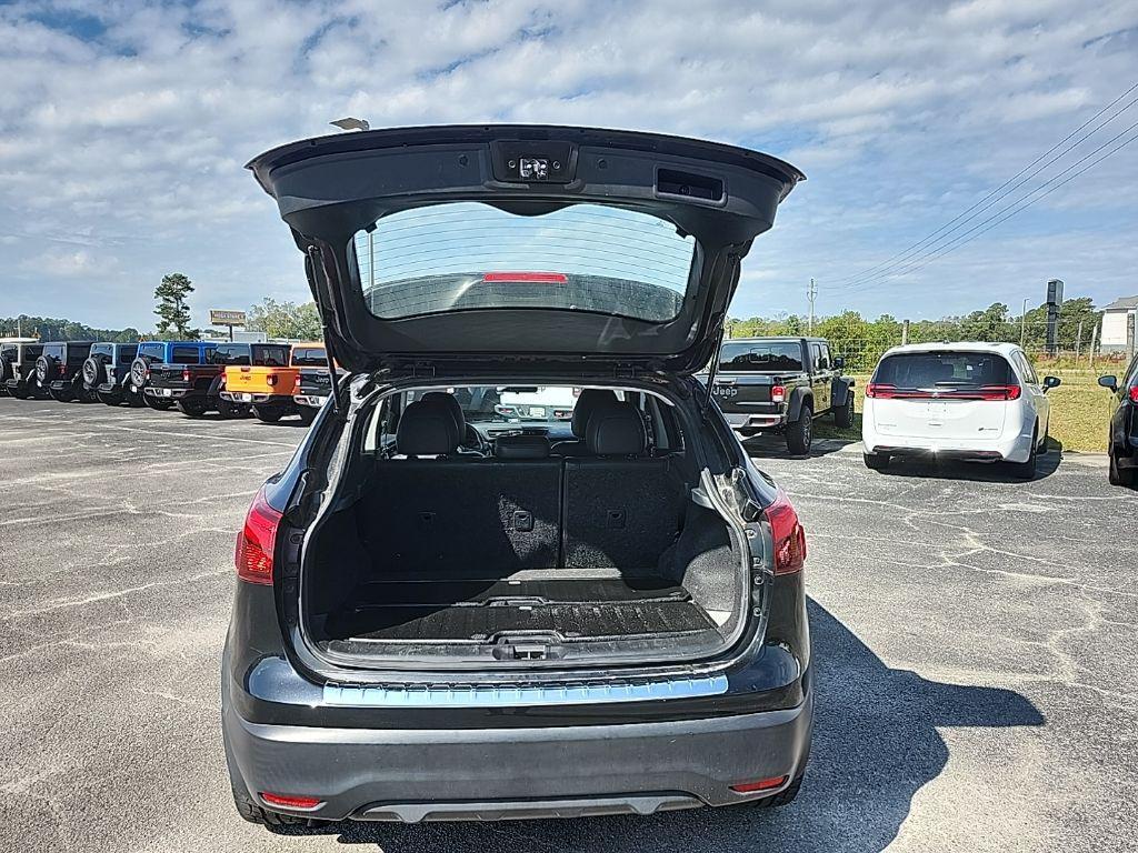 used 2018 Nissan Rogue Sport car, priced at $15,395