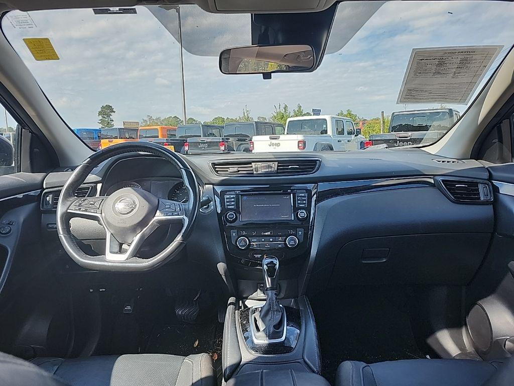 used 2018 Nissan Rogue Sport car, priced at $15,395