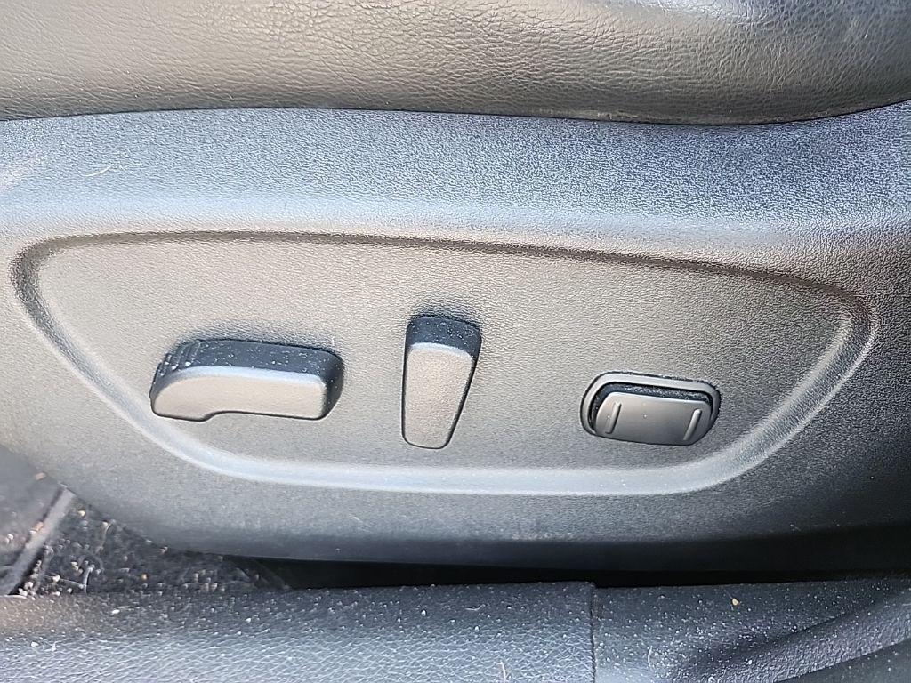 used 2018 Nissan Rogue Sport car, priced at $15,395