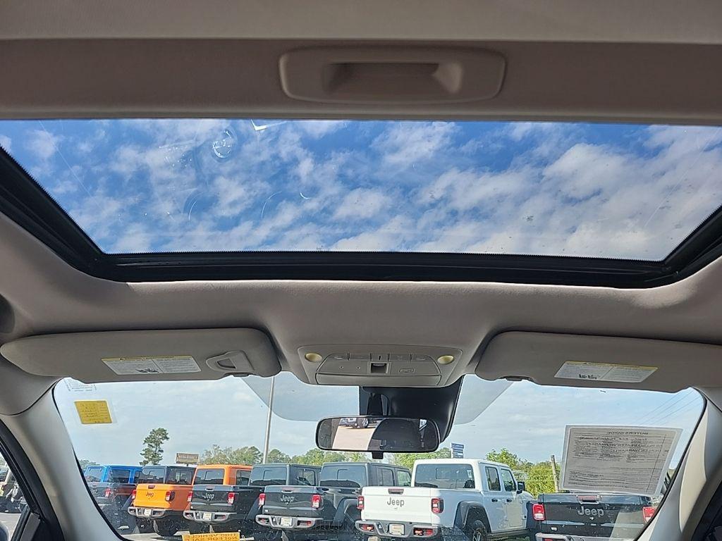 used 2018 Nissan Rogue Sport car, priced at $15,395