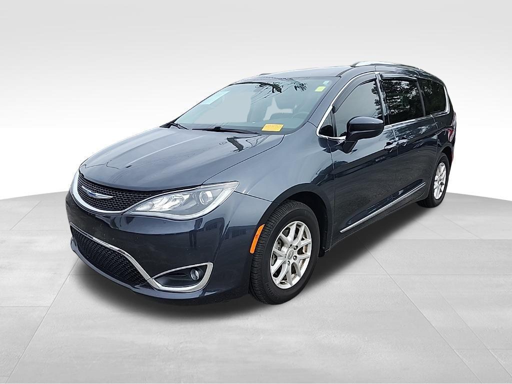 used 2020 Chrysler Pacifica car, priced at $15,674