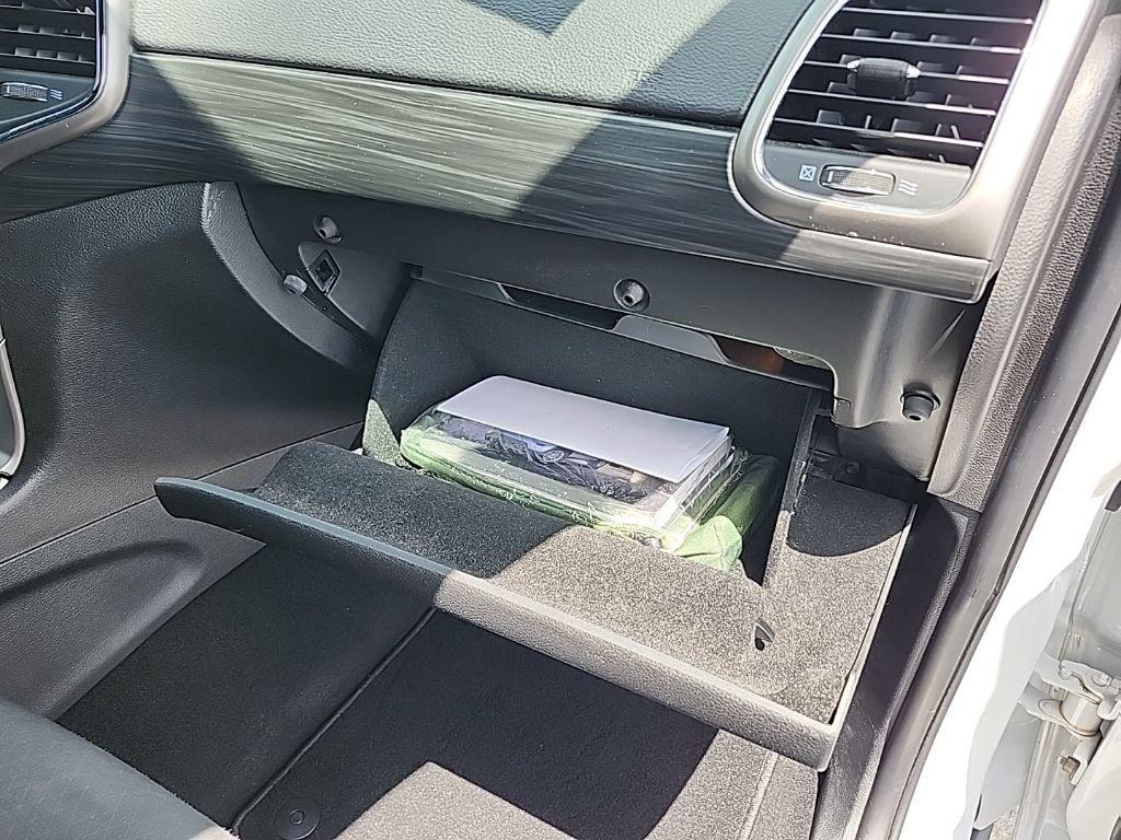 used 2019 Jeep Grand Cherokee car, priced at $17,495