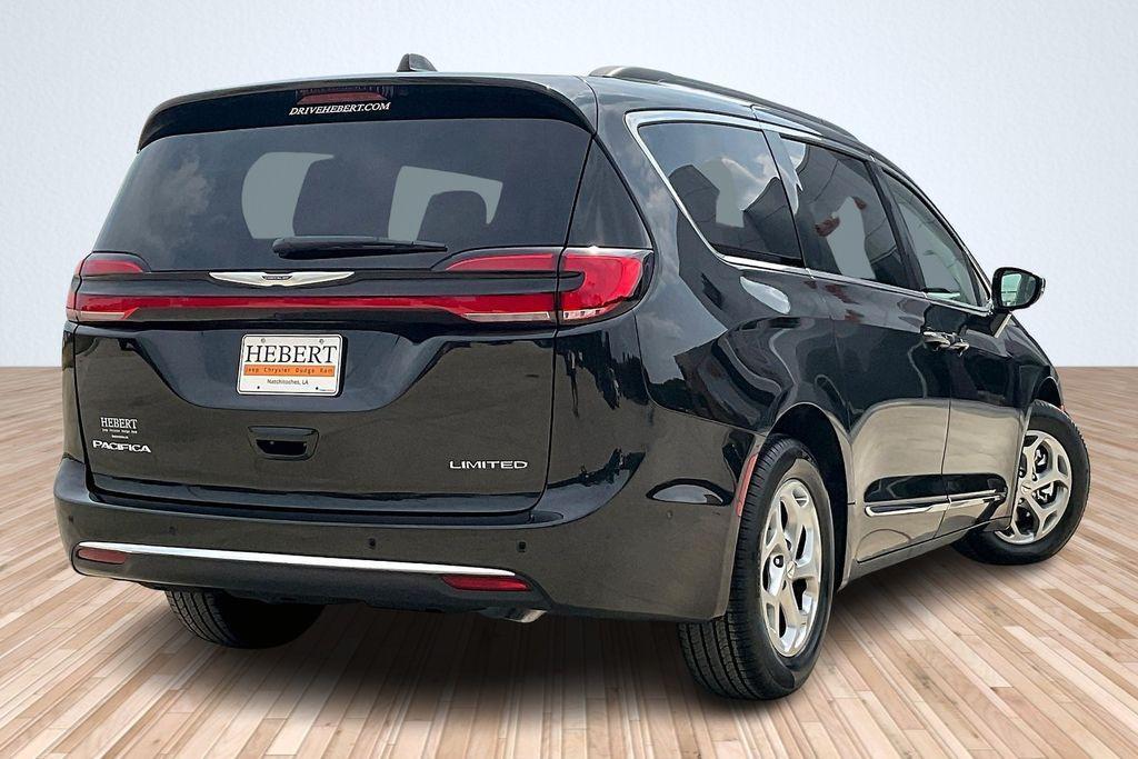 new 2023 Chrysler Pacifica car, priced at $42,999