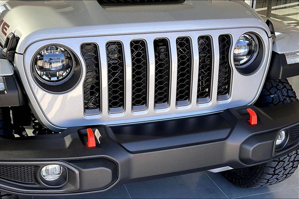 new 2023 Jeep Gladiator car, priced at $53,600