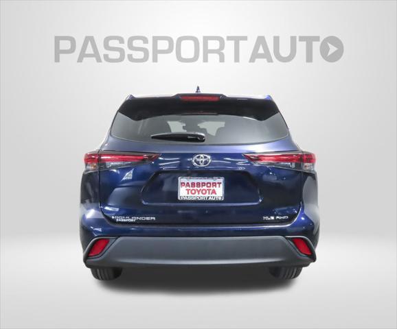 new 2025 Toyota Highlander car, priced at $47,822