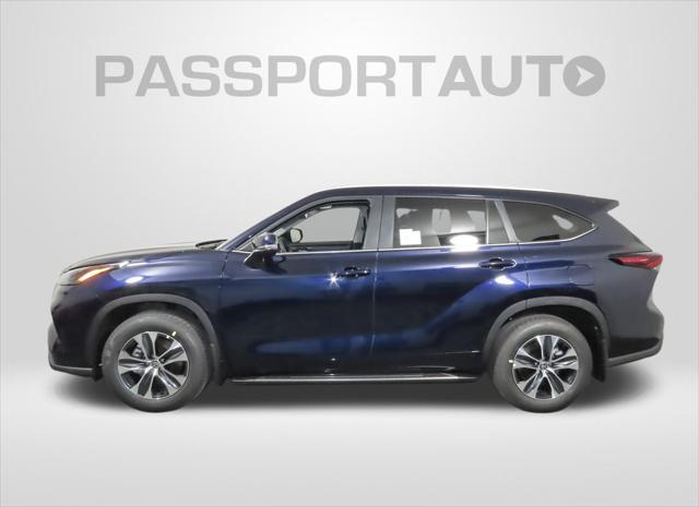 new 2025 Toyota Highlander car, priced at $47,822