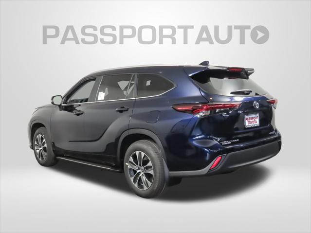 new 2025 Toyota Highlander car, priced at $47,822